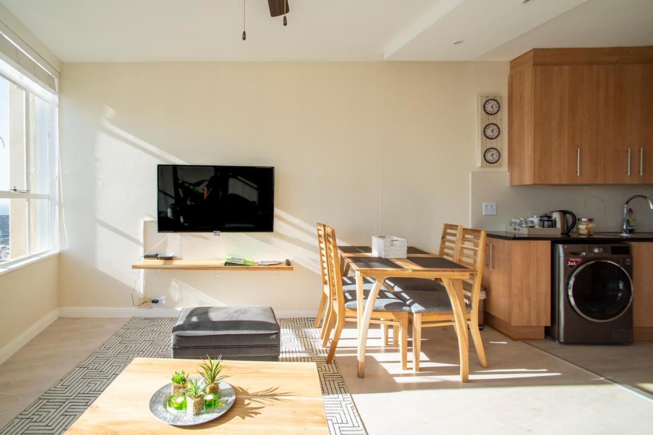 Disa Park 16th Floor With Views Appartement *